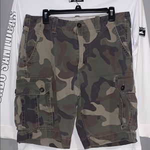 American eagle cargo shorts
